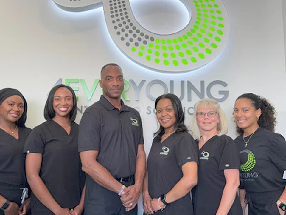 Foto de 4Ever Young Med Spa & Wellness Center - Charlotte Carmel Village