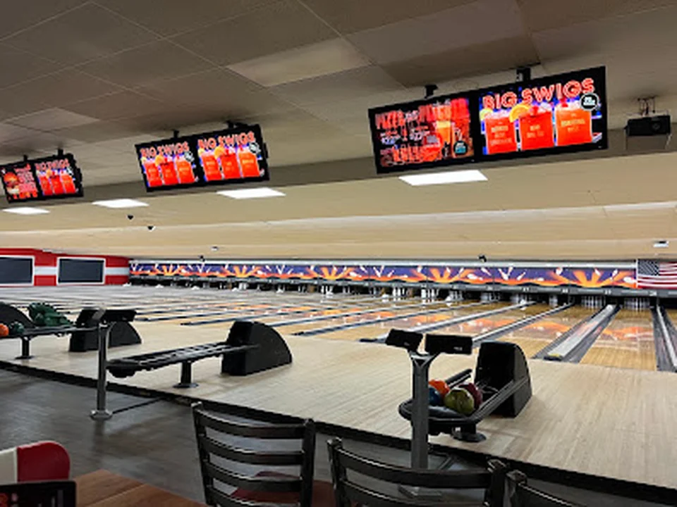 AMF University Lanes