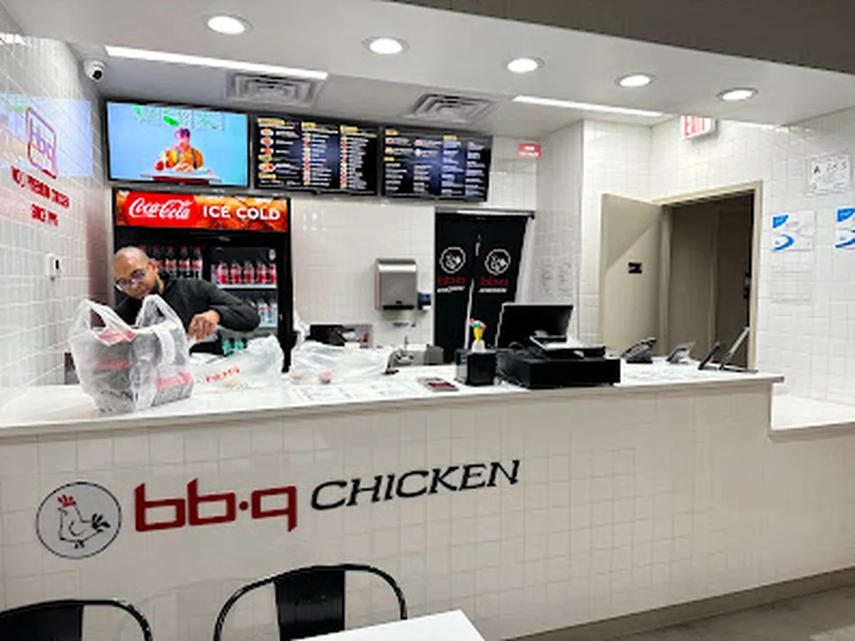 bb.q Chicken Arboretum