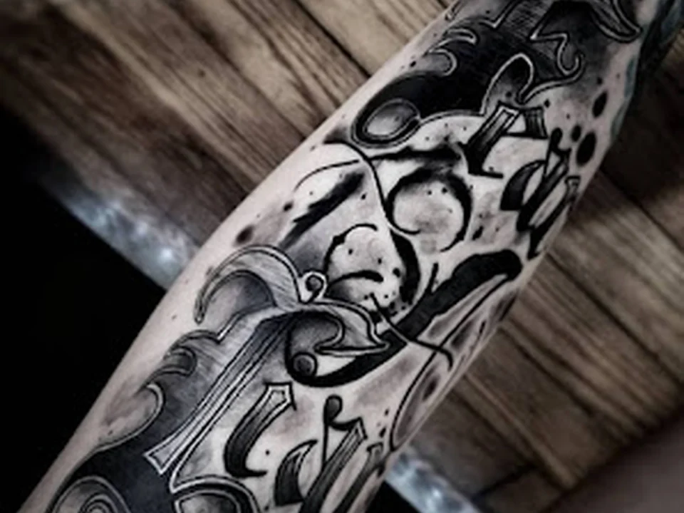 Foto de Black Cloud Tattoo and Piercing