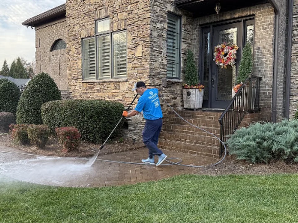 Bluewhale Powerwash LLC