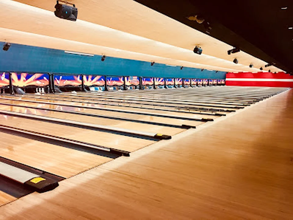Bowlero South Boulevard