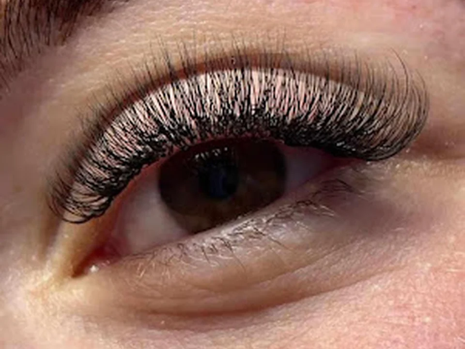 Foto de BroWbro Salon (YULI Lash)