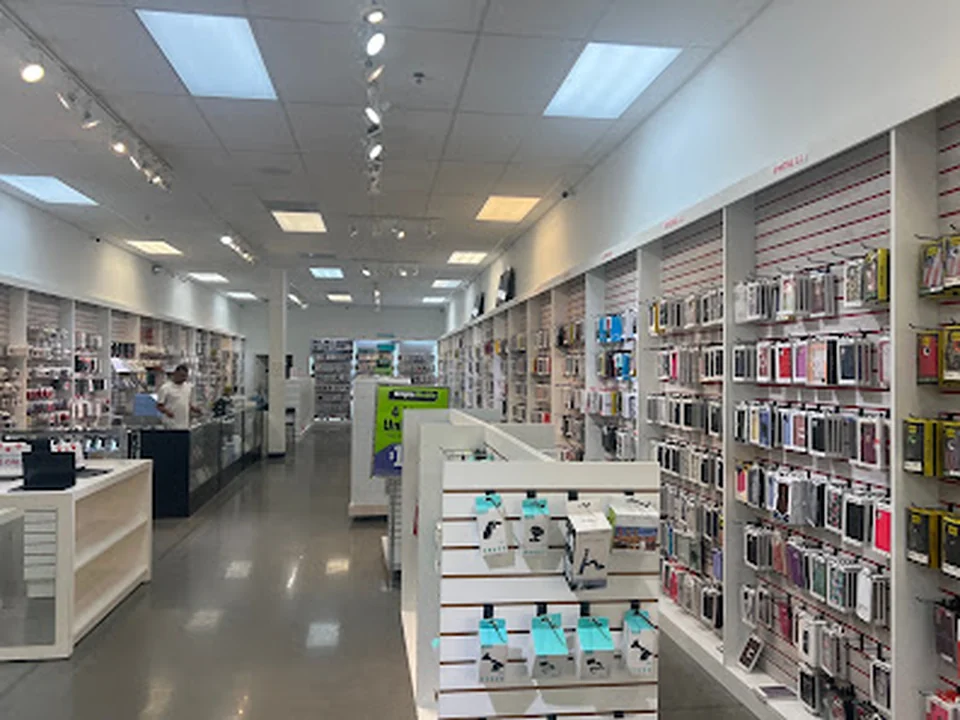 CellFone Master - PHONE, GAME CONSOLE, LAPTOP - REPAIR & SALES