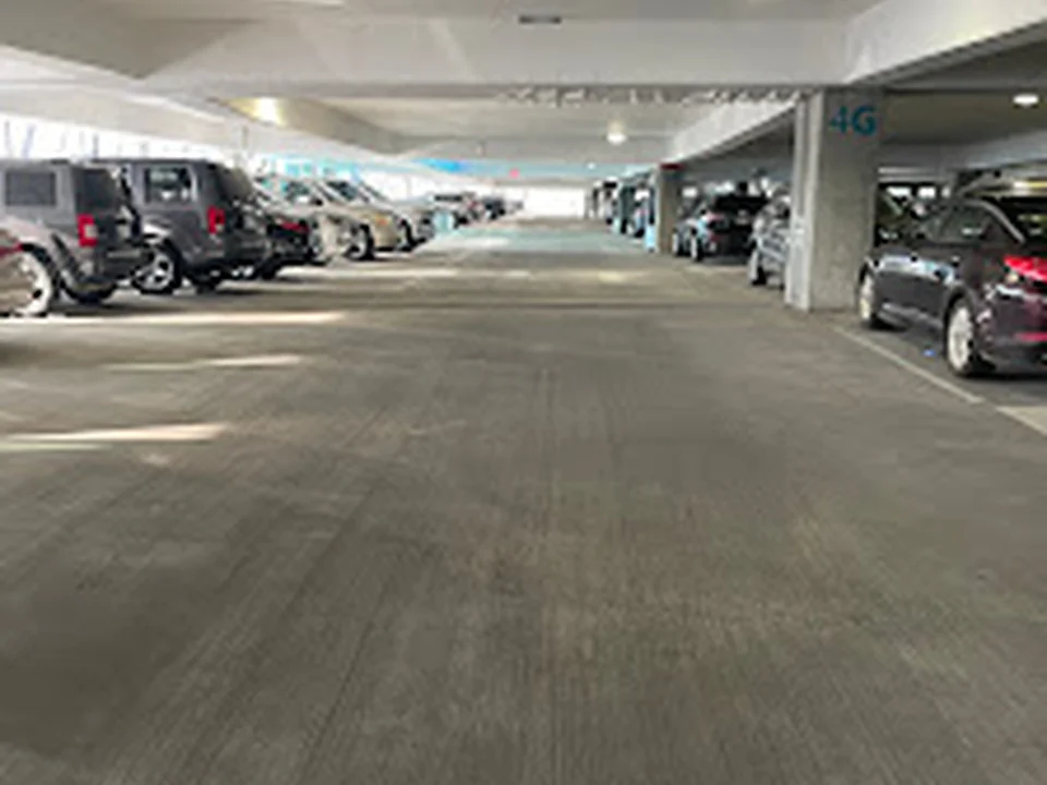 Charlotte Airport - Self Park Lot 1
