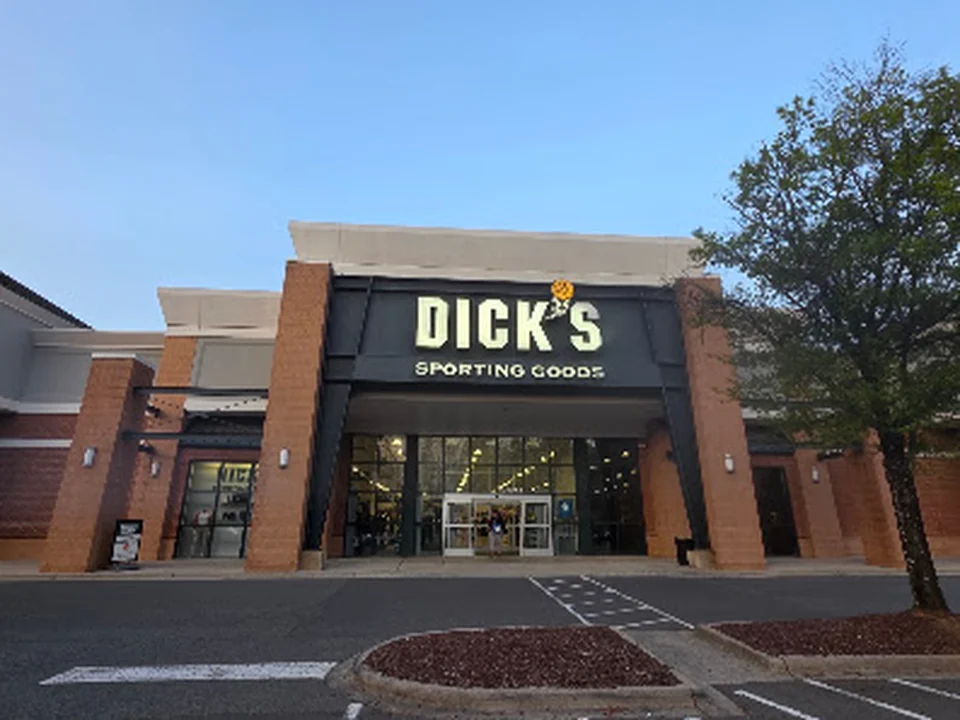 DICK'S Sporting Goods