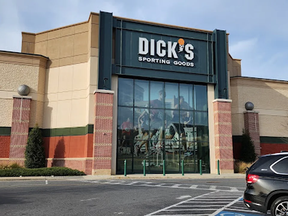 DICK'S Sporting Goods