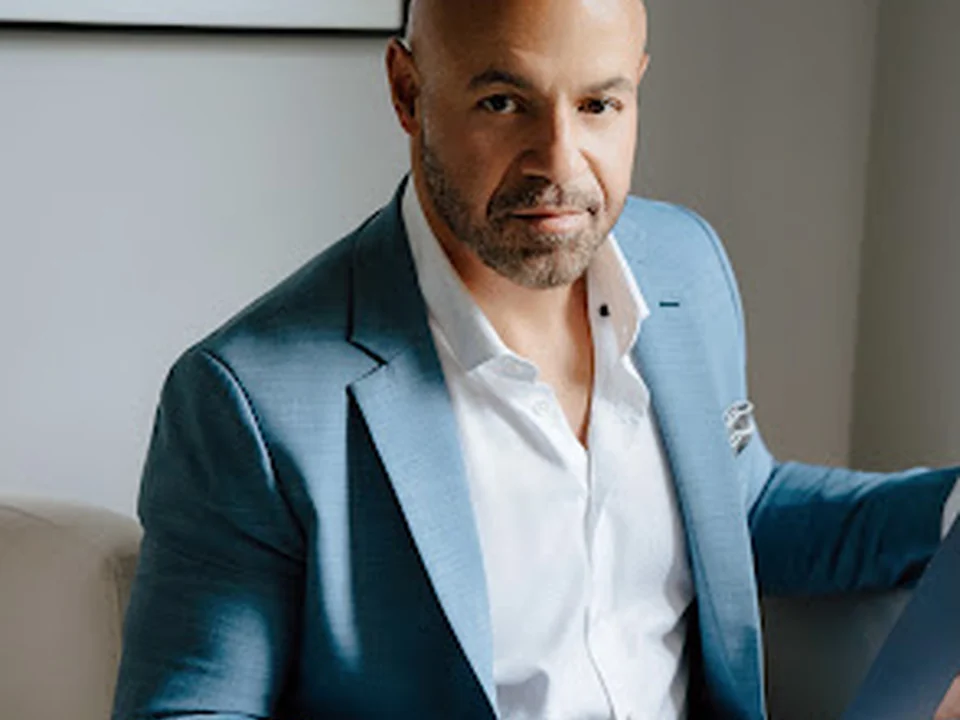 Dr. Broc Pratt - Bespoke Plastic Surgery