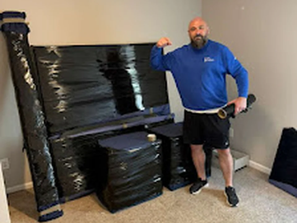 Easy Moving - Charlotte