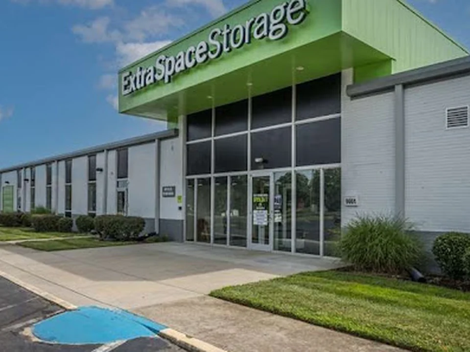 Extra Space Storage