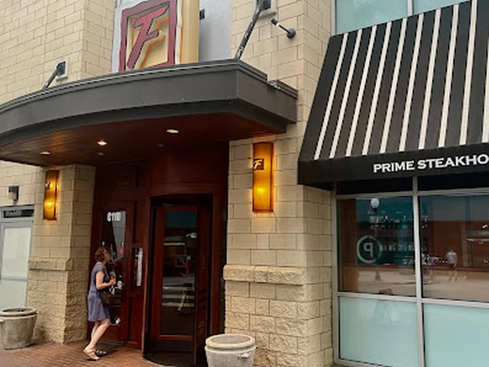 Fleming’s Prime Steakhouse & Wine Bar