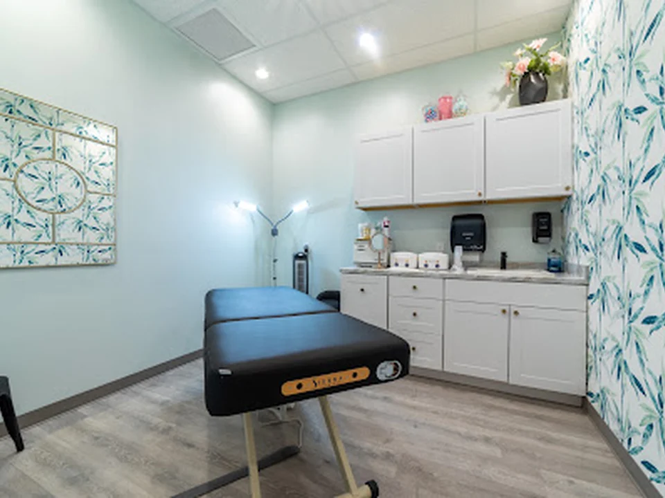 Hello Sugar | Uptown Brazilian Wax & Sugar Salon