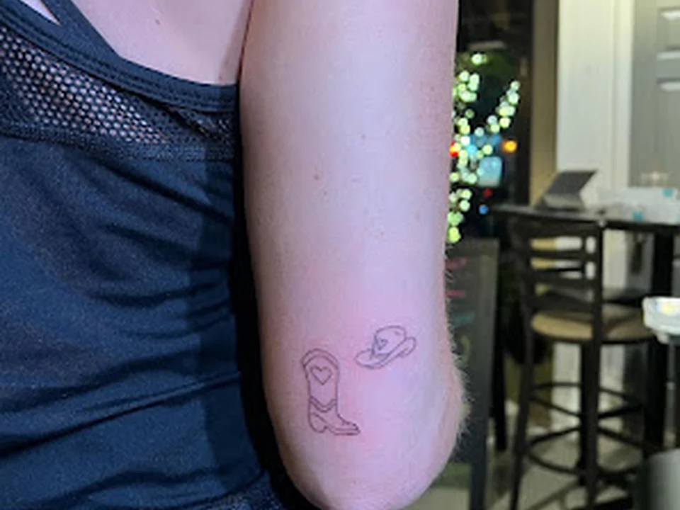 High Vibes Tattoo