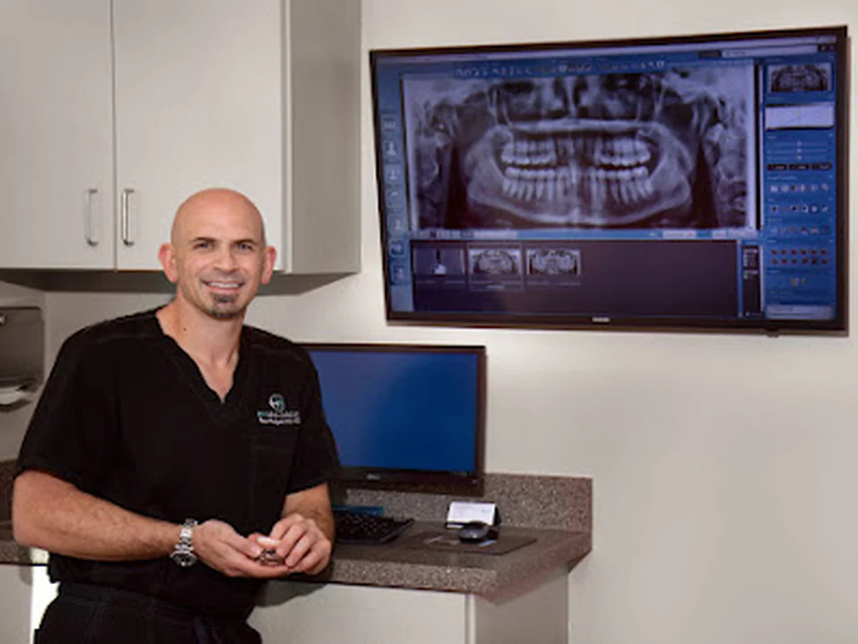 HM Oral Surgery and Dental Implant Center