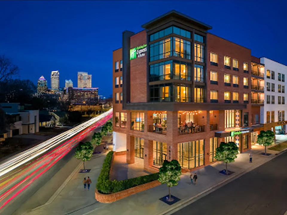 Holiday Inn Express & Suites Charlotte - South End by IHG