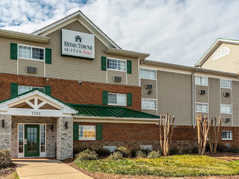 HomeTowne Studios & Suites Charlotte - Concord