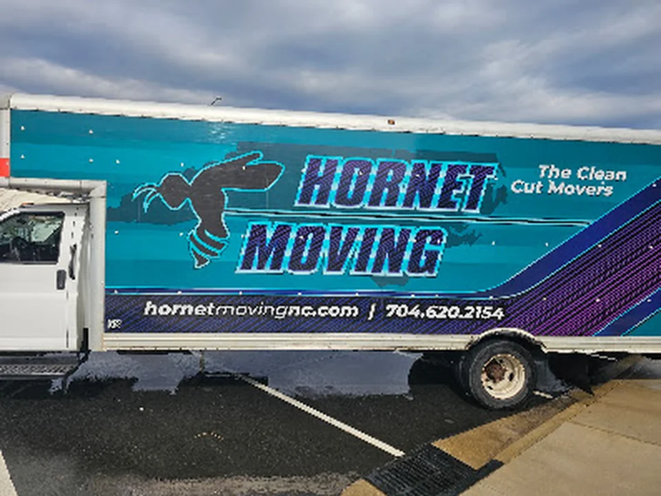 Hornet Moving