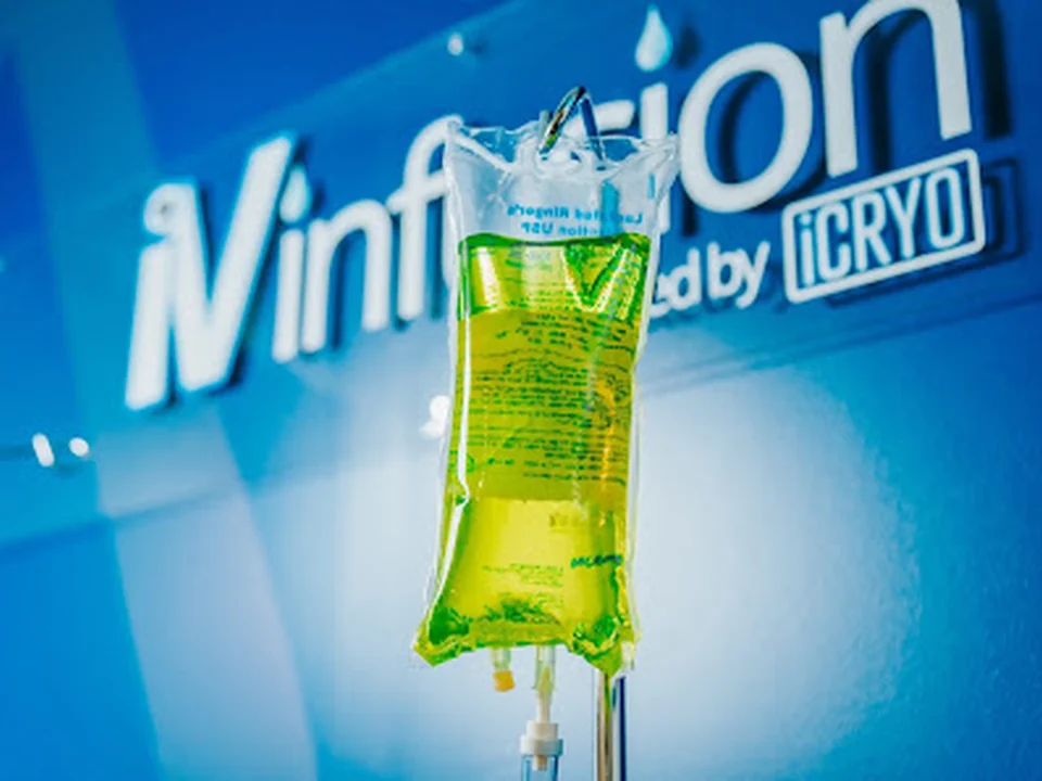 Foto de iCRYO - IV Drip, Peptides, Body Sculpting, Red Light & more