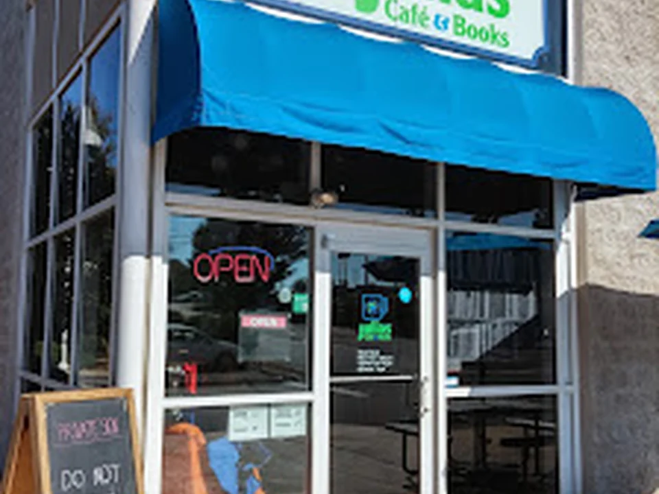 Julia's Cafe & Books