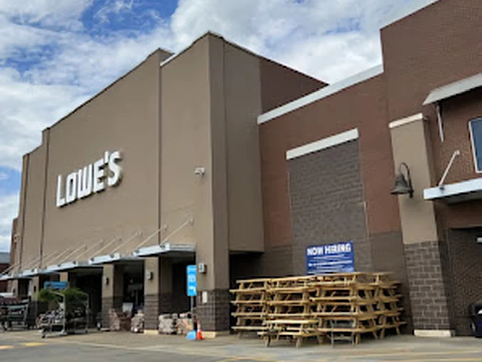 Lowe's Garden Center