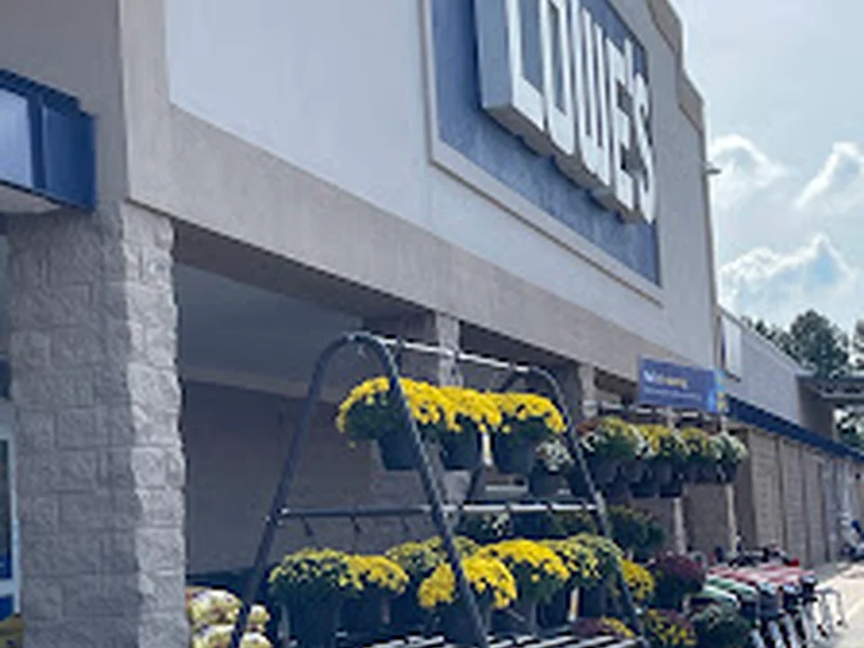 Lowe's Garden Center