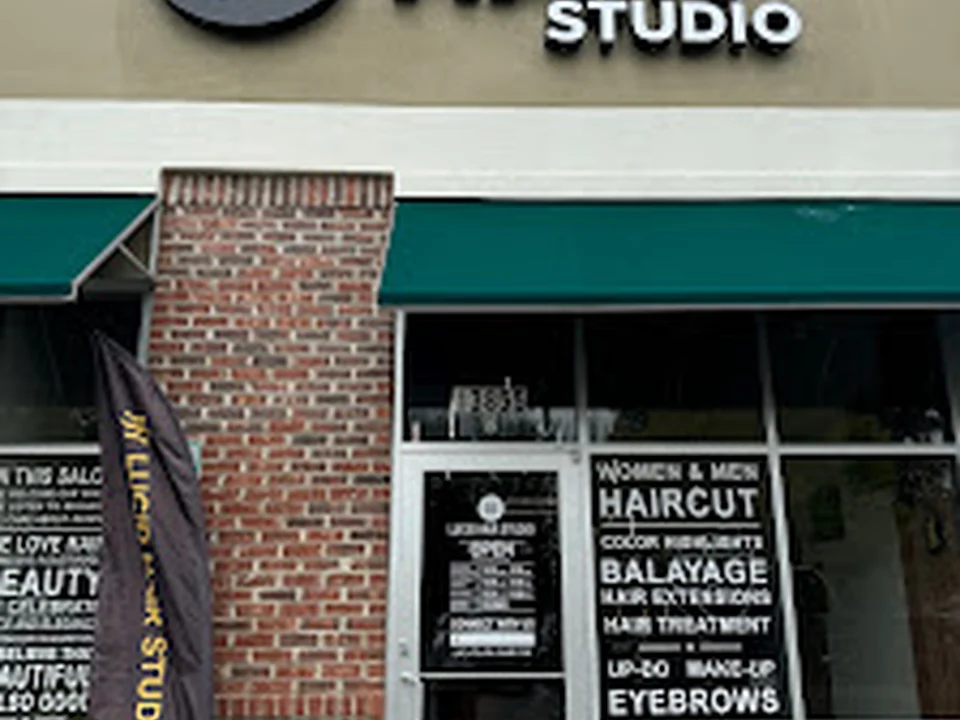 Lucid Hair Studio