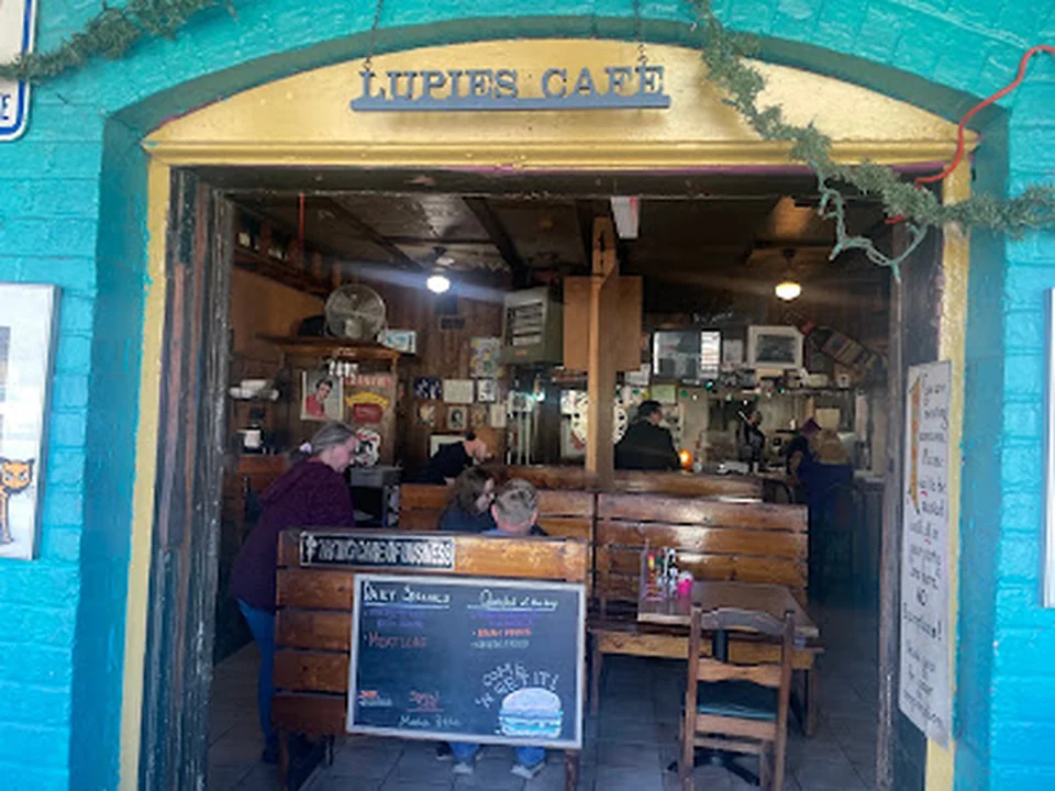 Lupie's Cafe