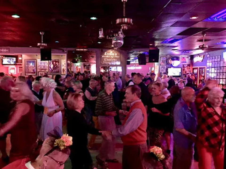 Lynn's Dance Club