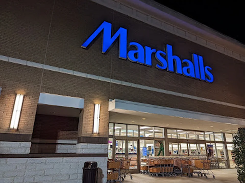Marshalls & HomeGoods