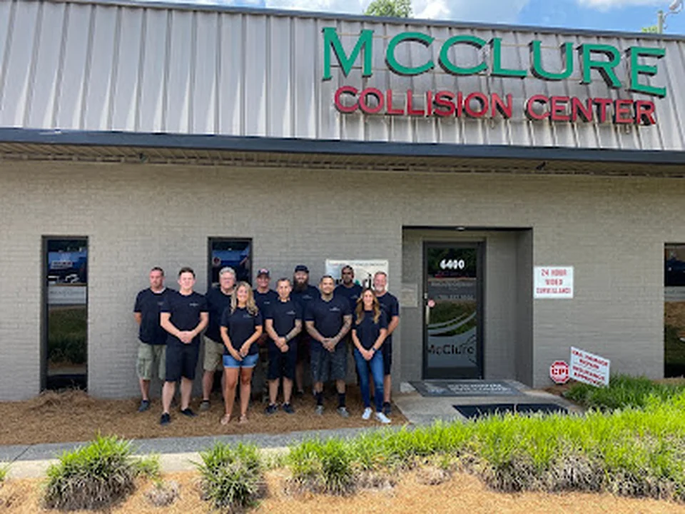 Foto de McClure Collision Center, LLC