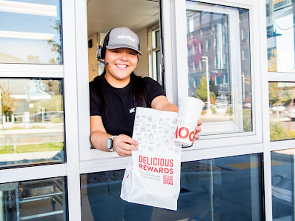 MOOYAH Burgers, Fries & Shakes