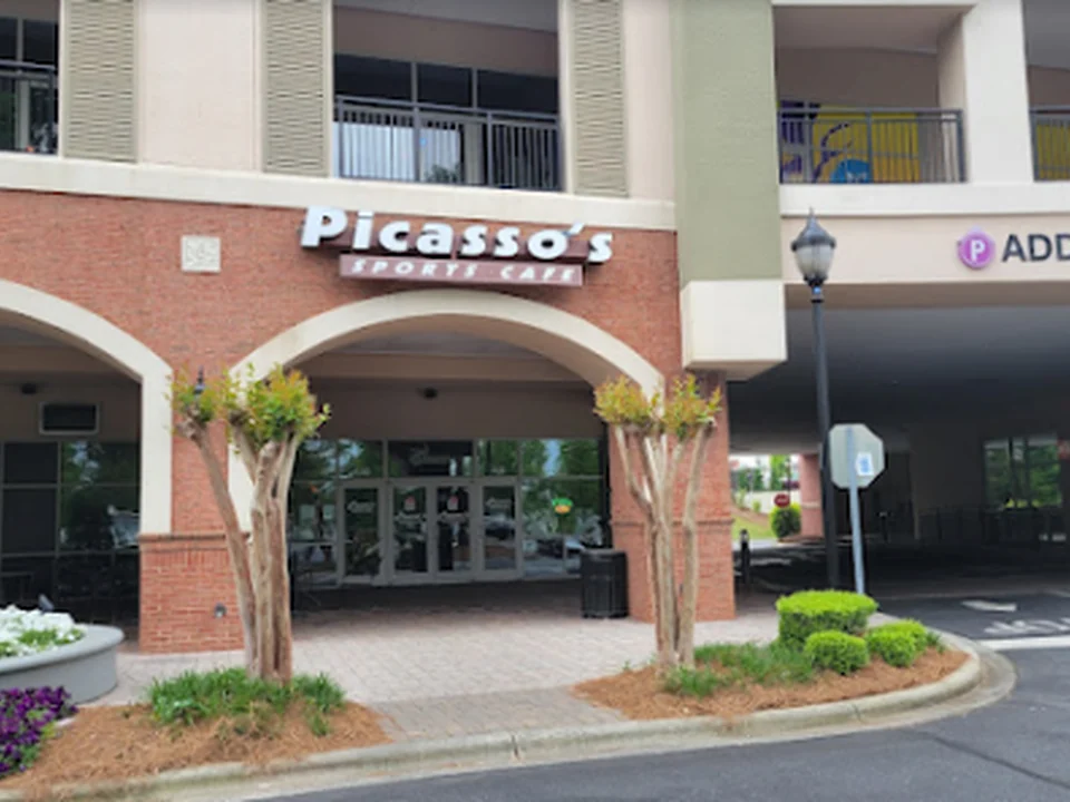 Picasso's Sports Café
