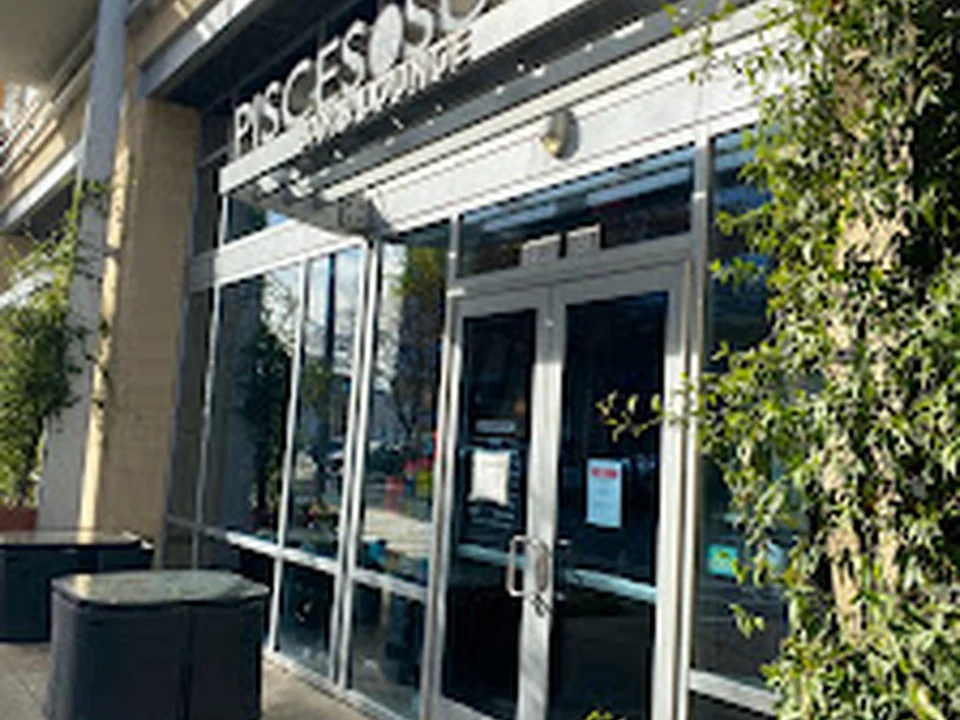 Pisces Sushi Bar and Lounge