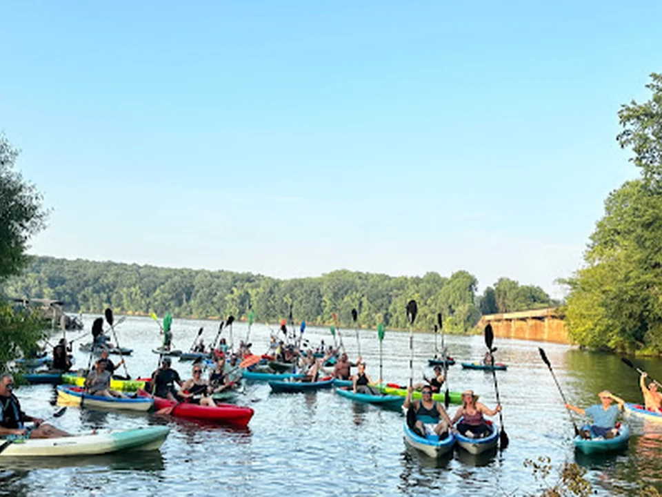 Foto de Riverside Marina, Paddle and Row