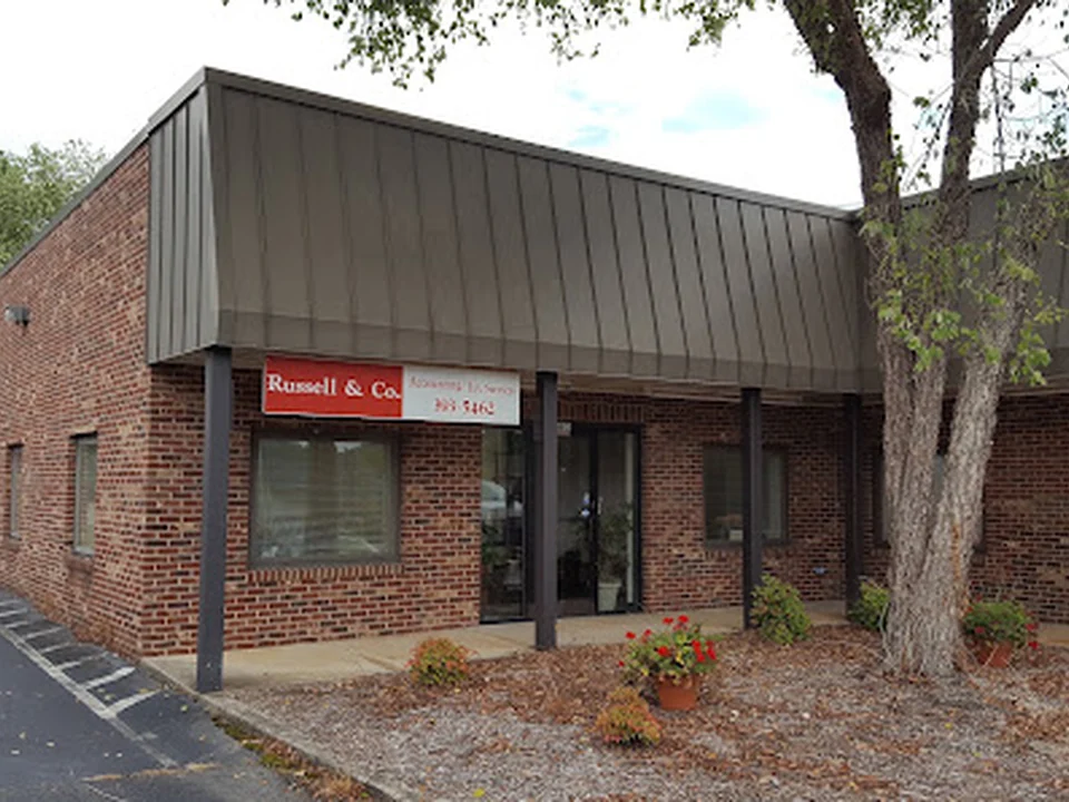 Russell & Co Inc
