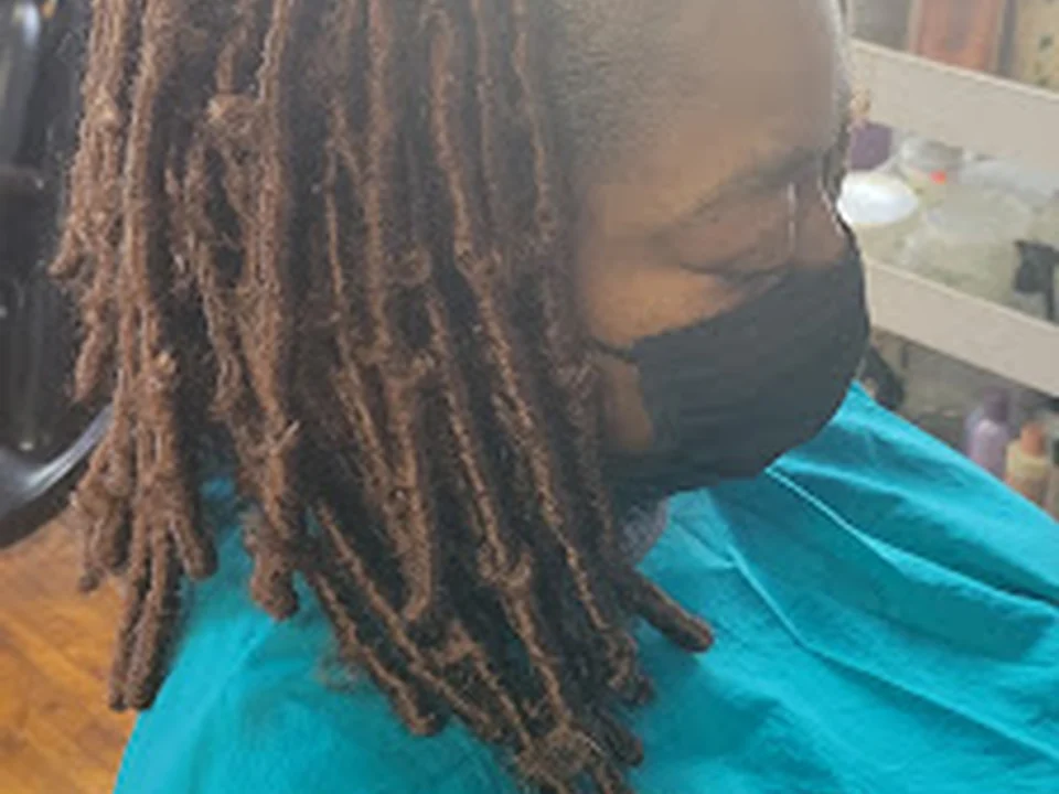 Silhouette Hair Studio ( Charlotte)