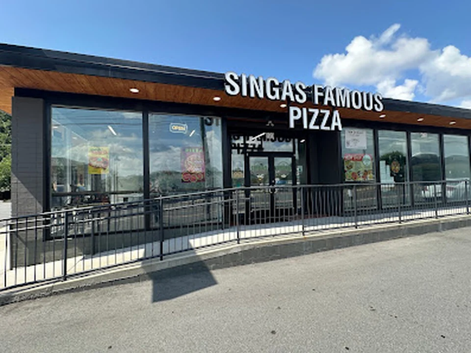 Singas Famous Pizza