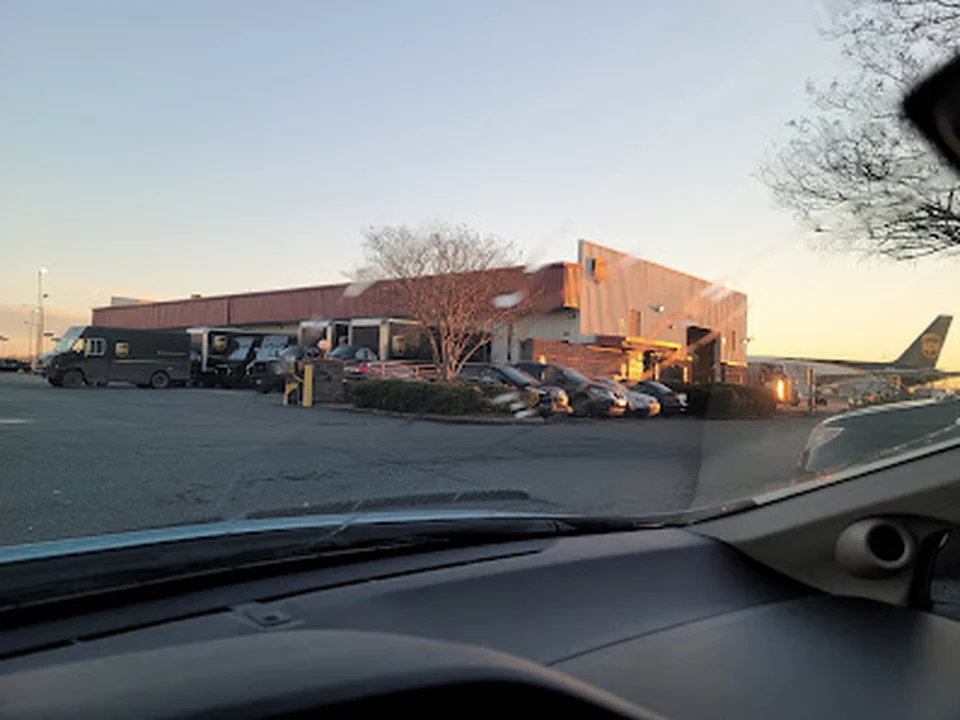 UPS Drop Box