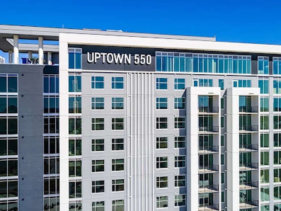 Uptown 550