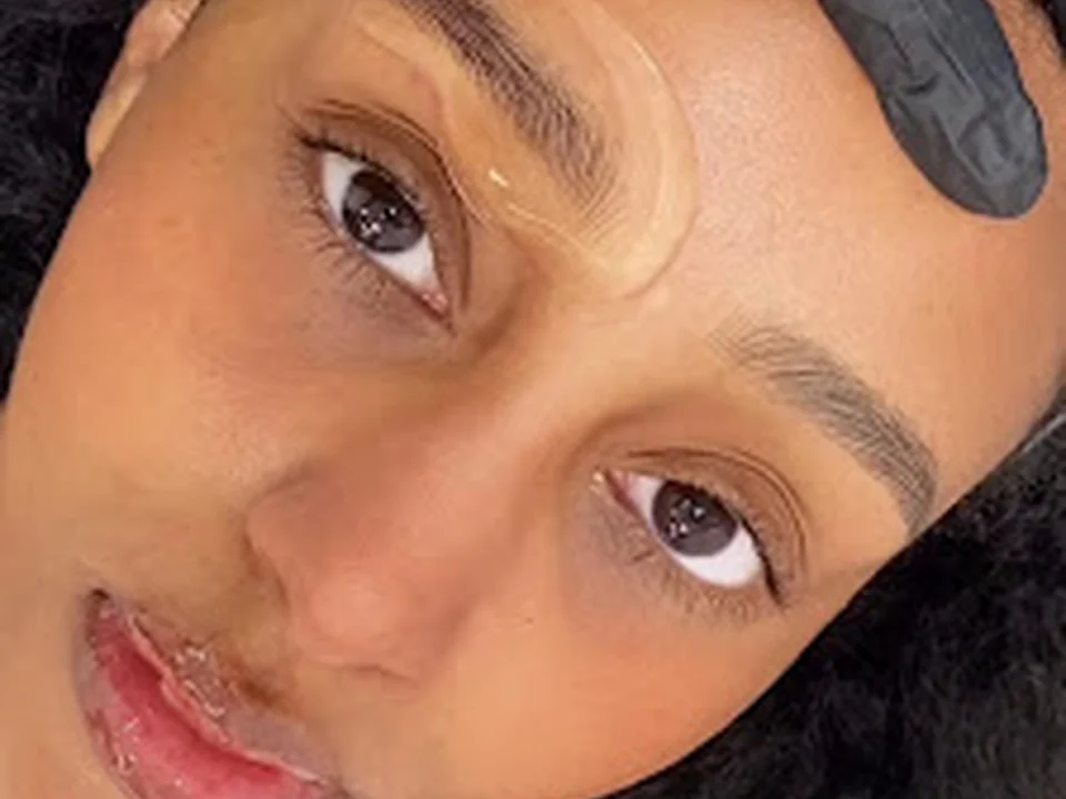 Vibrows