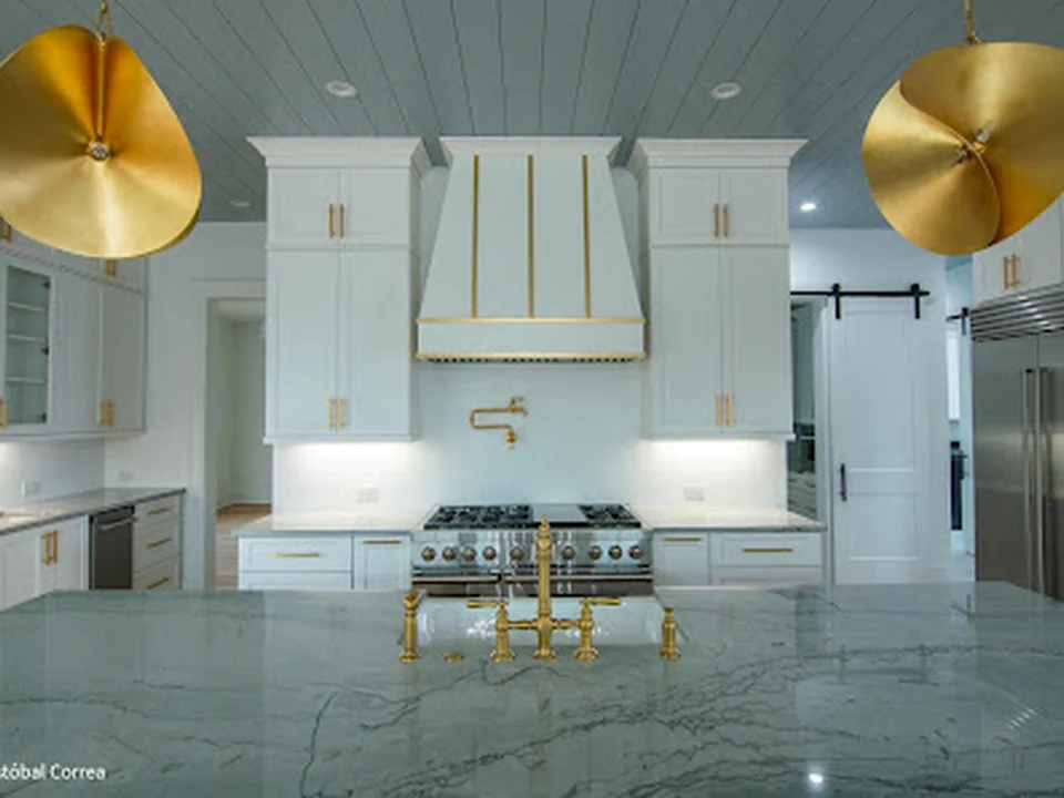 Foto de Waterfall Countertops