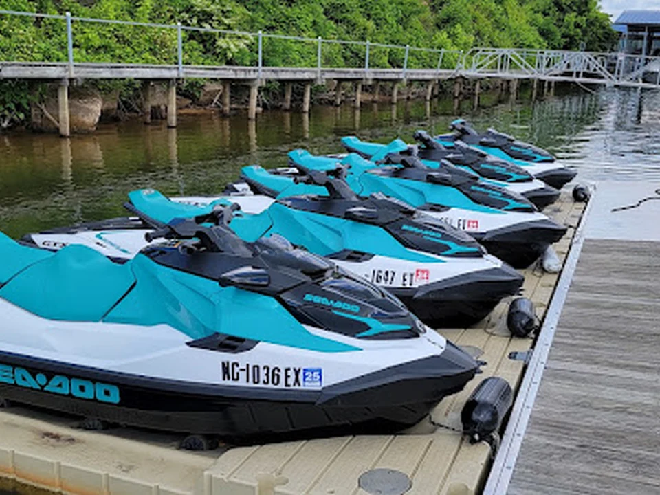 What's Up Watersports - Lake Norman