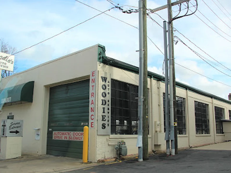 Foto de Woodie's Auto Service® and Repair Centers