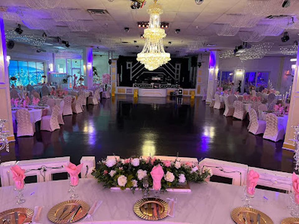 Yoyos Banquet Hall